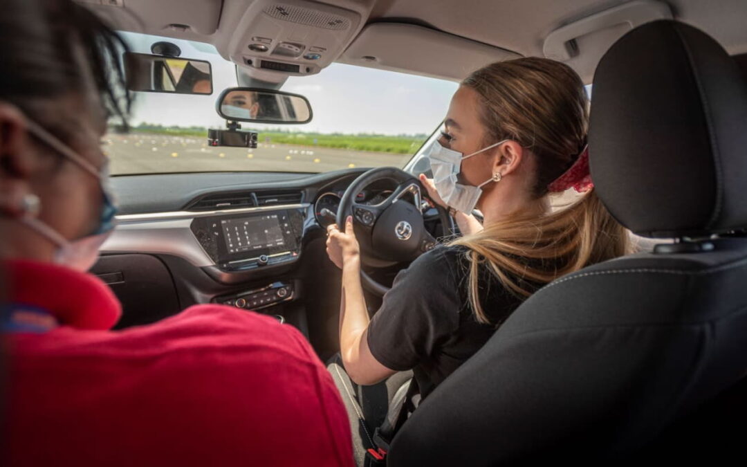The Benefits of Taking Learner Driving Lessons on the Sunshine Coast: