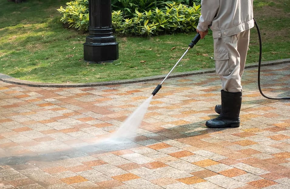 Pressure Cleaners on the Sunshine Coast